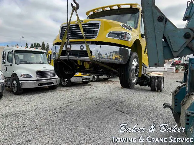 Woodburn semi truck undecking