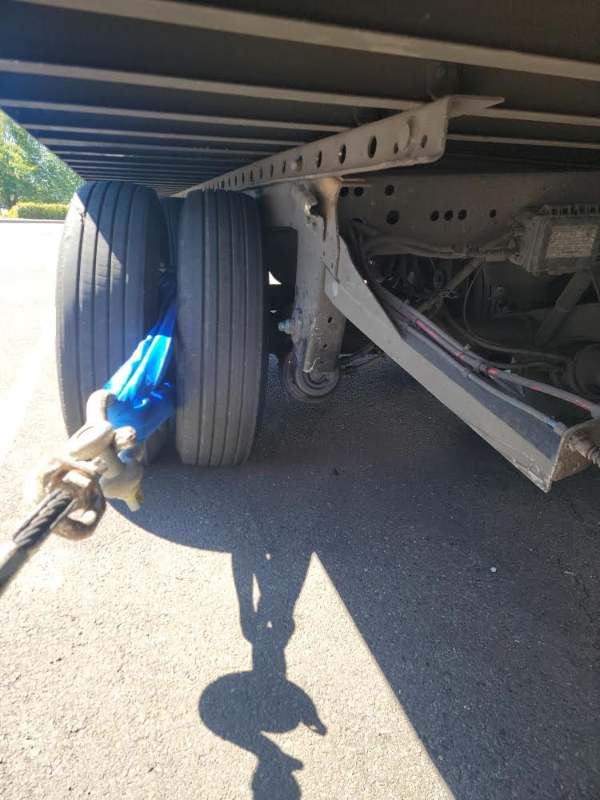 semi truck towing Woodburn