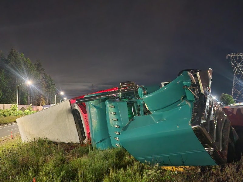 I-5 tractor-trailer crash recovery