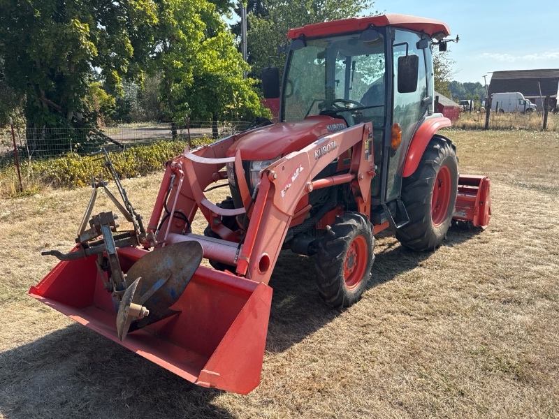 Kubota tractor transport