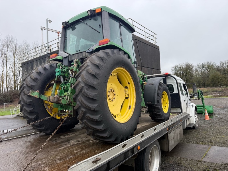 Municipal equipment transport