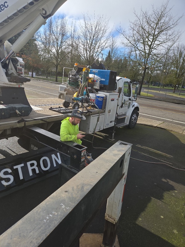 McMinnville Sign Removal Service